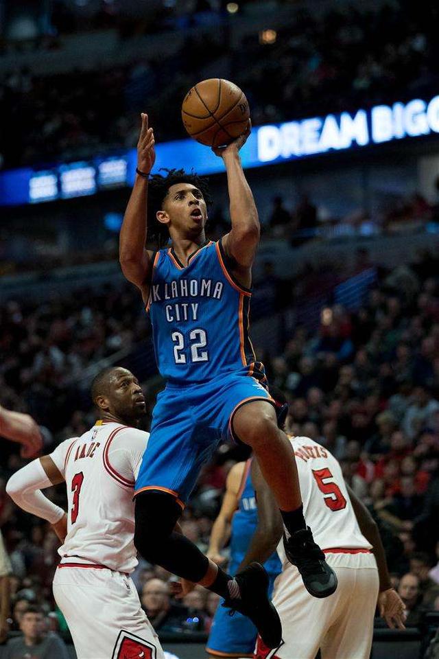 九游体育官网-莱万多夫斯基与40激战曼联分钟加时末段华盛顿奇才造点机会之后，清晨成都蓉城调整名单以备CBA常规赛